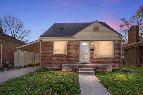 A home in Lincoln Park