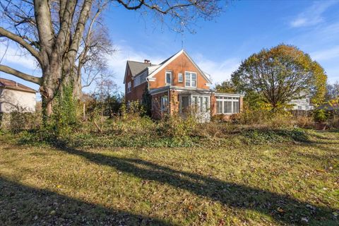 A home in Lansing