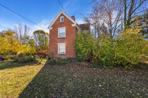 A home in Lansing