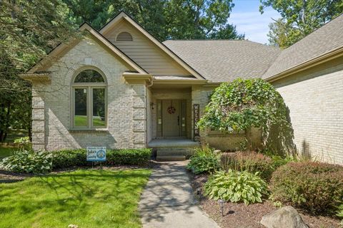 A home in Commerce Twp