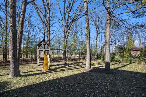 A home in West Bloomfield Twp