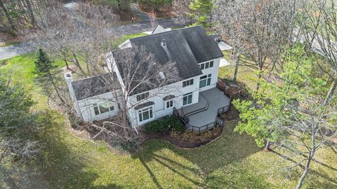 A home in West Bloomfield Twp