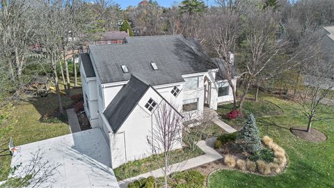 A home in West Bloomfield Twp