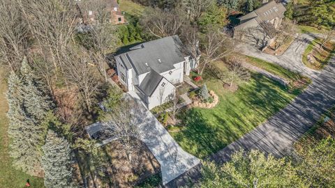 A home in West Bloomfield Twp