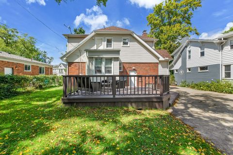 A home in Bloomfield Twp