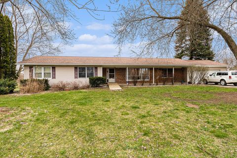 A home in Putnam Twp