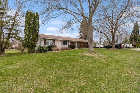 A home in Putnam Twp