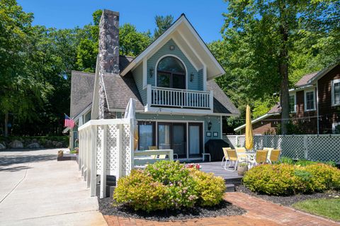 A home in Long Lake Twp