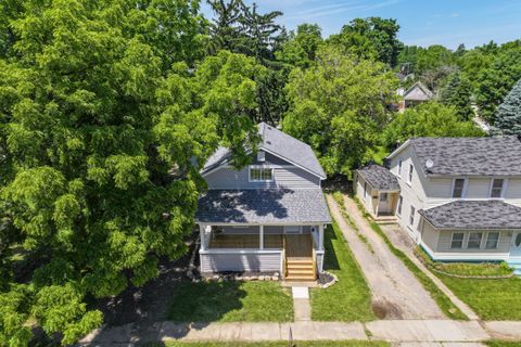 A home in Lapeer