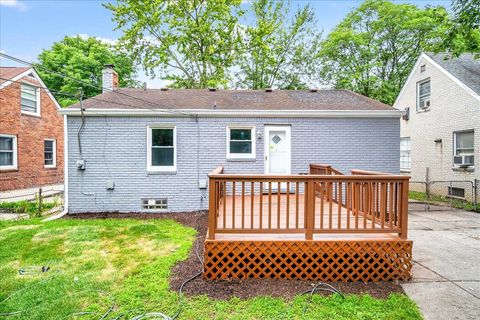 A home in Harper Woods