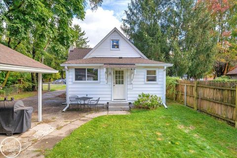 A home in Farmington Hills