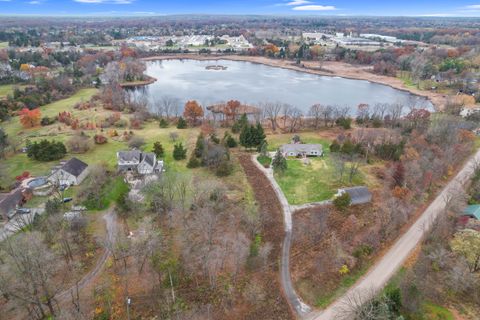 A home in Green Oak Twp