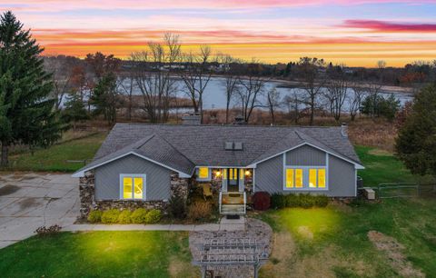 A home in Green Oak Twp