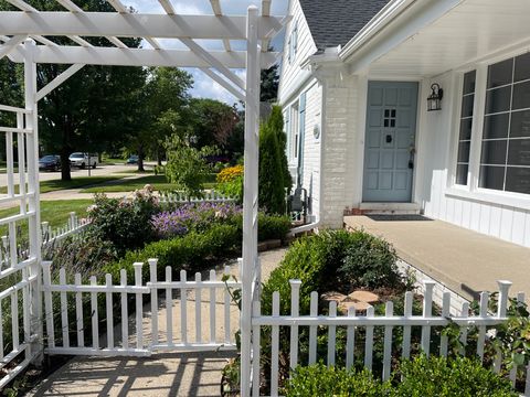 A home in Grosse Pointe Woods