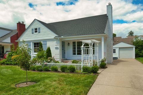 A home in Grosse Pointe Woods