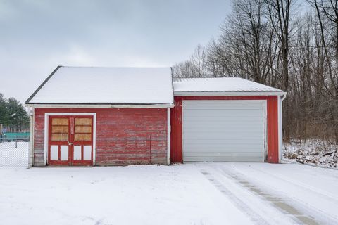 A home in Van Buren Twp