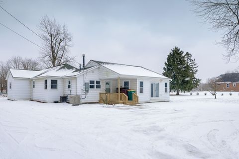 A home in Van Buren Twp