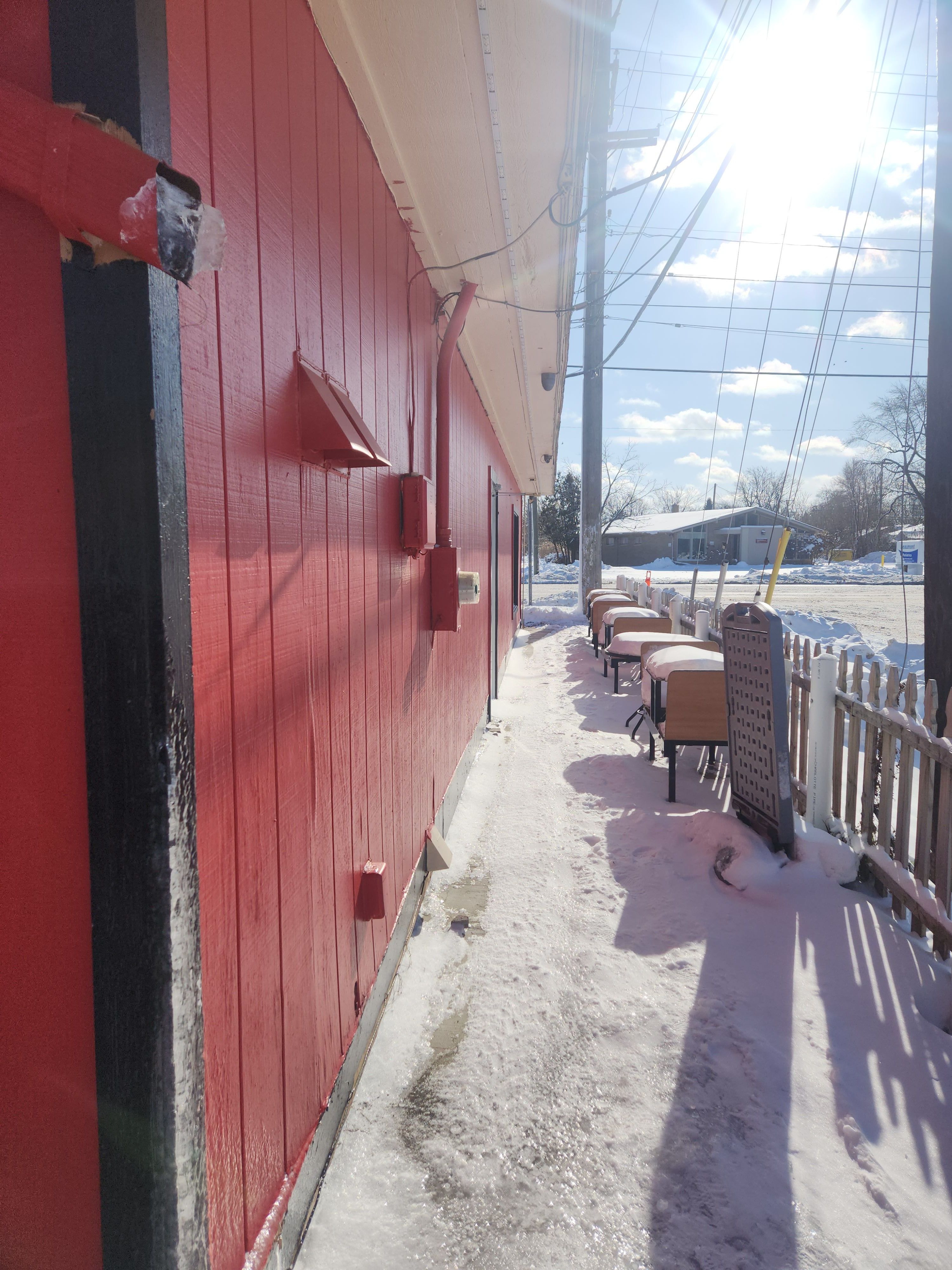 2548 ELIZABETH LAKE Road