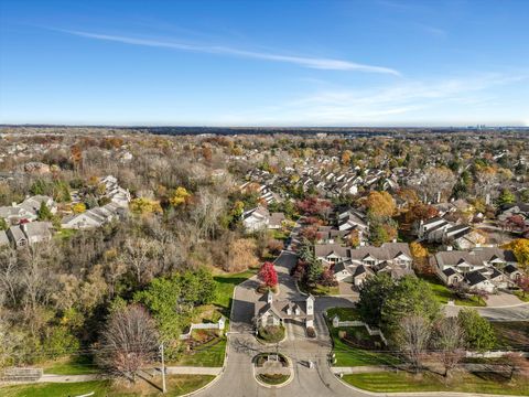 A home in West Bloomfield Twp