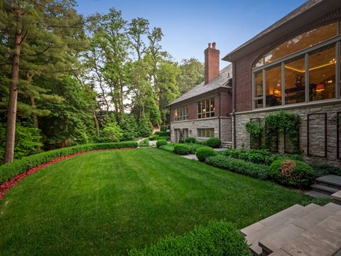 A home in Bloomfield Hills