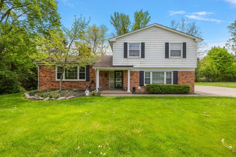 A home in Bloomfield Twp