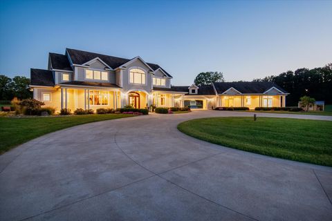 A home in Oronoko Twp