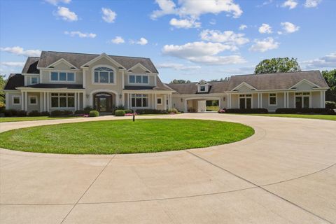 A home in Oronoko Twp