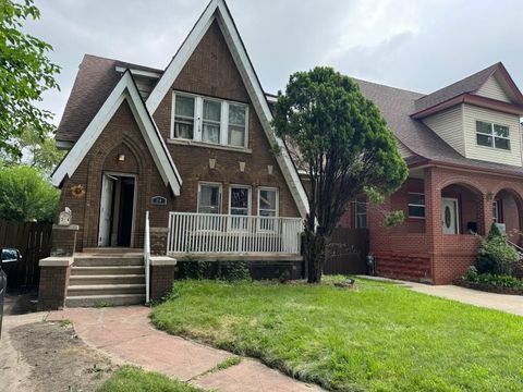 A home in River Rouge