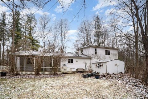 A home in Beaverton Twp