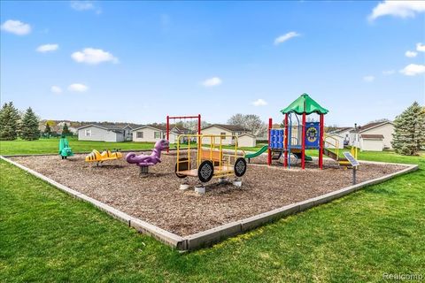 A home in GreenOakTownship_Livingston