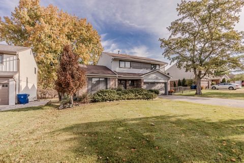 A home in Waterford Twp