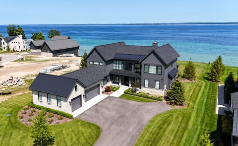 A home in Peninsula Twp