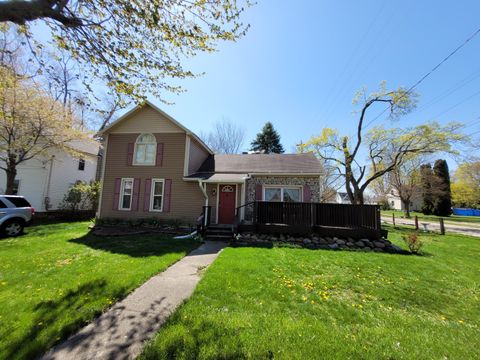 A home in Duplain Twp