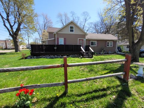 A home in Duplain Twp