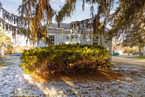 A home in Garden City