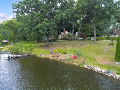 A home in Waterford Twp