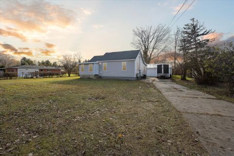 A home in Grand Blanc Twp