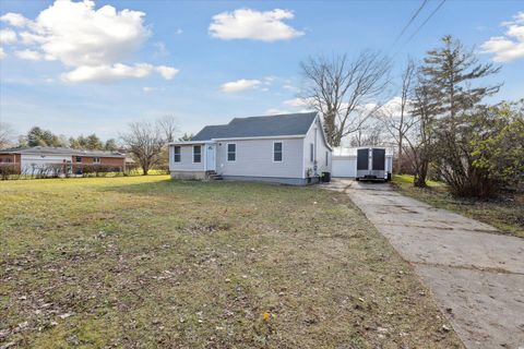 A home in Grand Blanc Twp