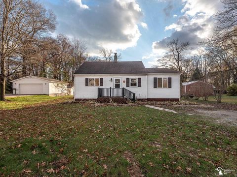 A home in La Salle Twp