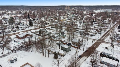 A home in Dowagiac