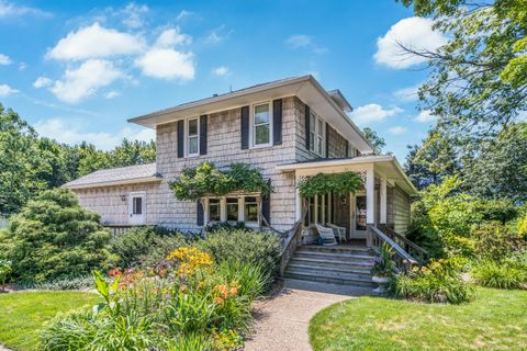 A home in South Haven Twp