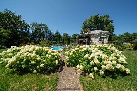 A home in South Haven Twp