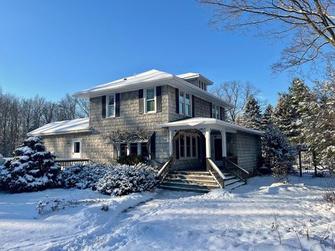 A home in South Haven Twp