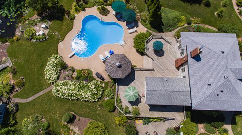 A home in South Haven Twp