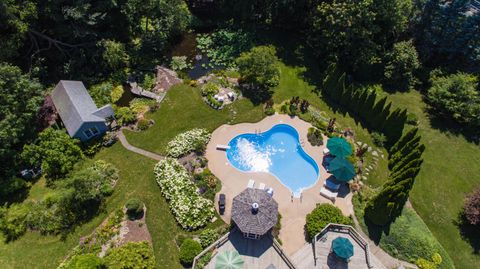 A home in South Haven Twp