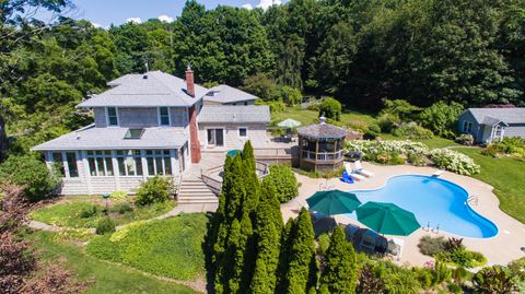 A home in South Haven Twp