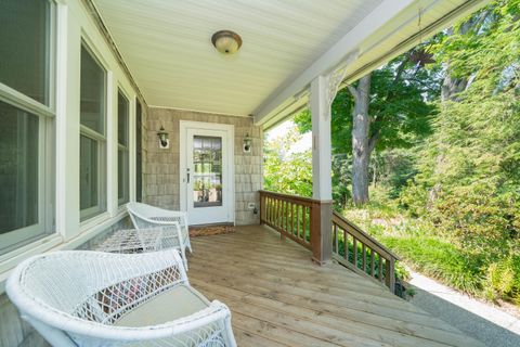 A home in South Haven Twp