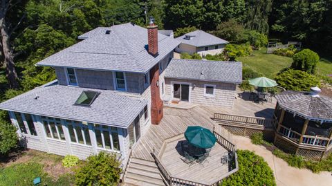 A home in South Haven Twp