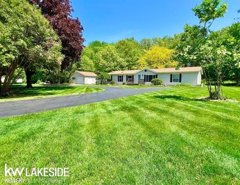 A home in Caseville Twp