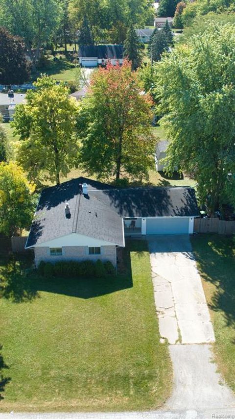 A home in Saginaw Twp